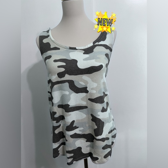 NWOT Top - Picture 1 of 2